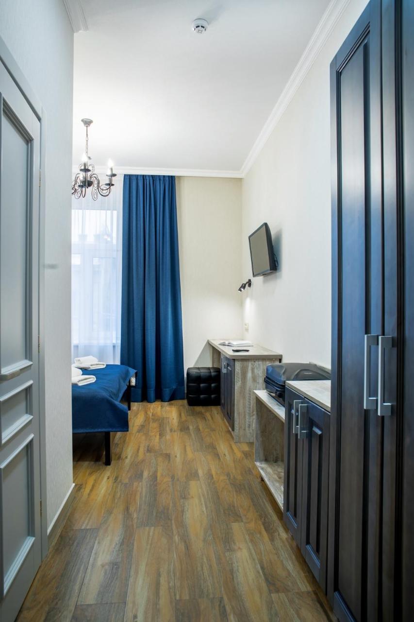 Mini Hotel Barvy Lvova On Horodotska St. Kültér fotó
