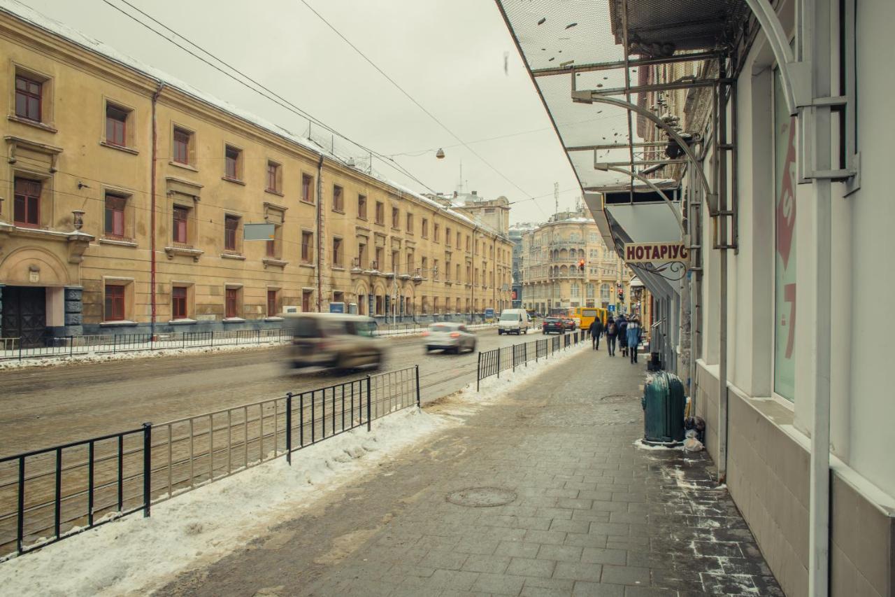 Mini Hotel Barvy Lvova On Horodotska St. Kültér fotó